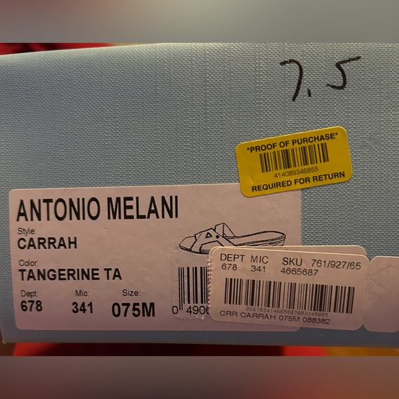 NEW- Antonio Melani Carrah shoes - Picture 5 of 5